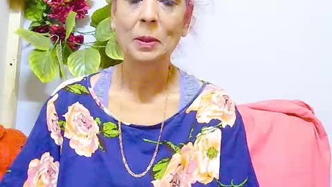 hot queen online show from July 2026 05:43:02 AM