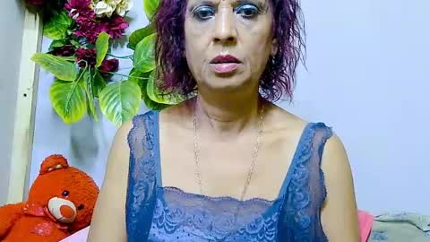 hot queen online show from July 2026 03:37:01 AM