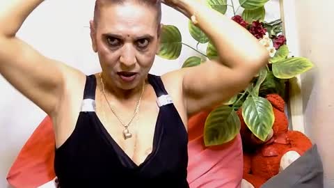 hot queen online show from July 2026 08:32:01 AM