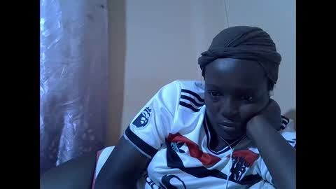 Snapshot of hot_raylah chatting on January 2026 11:04:01 AM RAYLAH online show from January 2026 11:04:01 AM