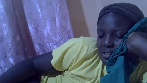 Snapshot of hot_raylah chatting on January 2026 07:34:01 PM RAYLAH online show from January 2026 07:34:01 PM