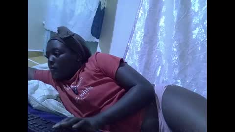 Snapshot of hot_raylah chatting on February 2026 08:01:02 PM RAYLAH online show from February 2026 08:01:02 PM