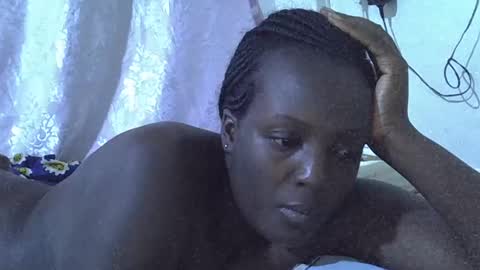 Snapshot of hot_raylah chatting on February 2026 01:46:01 AM RAYLAH online show from February 2026 01:46:01 AM