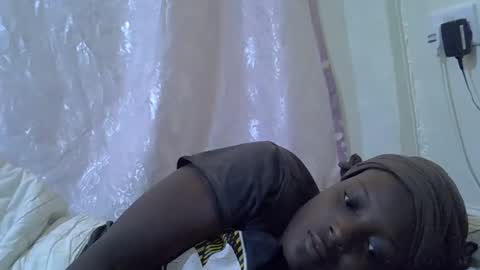 Snapshot of hot_raylah chatting on February 2026 10:58:02 AM RAYLAH online show from February 2026 10:58:02 AM