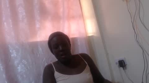 Snapshot of hot_raylah chatting on February 2026 11:30:01 AM RAYLAH online show from February 2026 11:30:01 AM