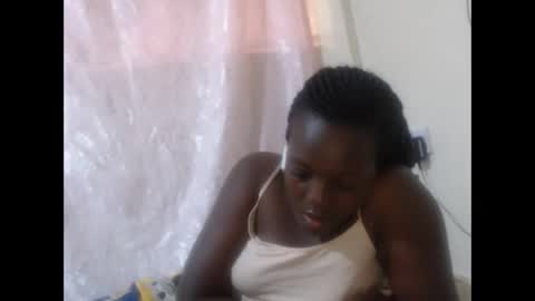 Snapshot of hot_raylah chatting on February 2026 04:44:01 AM RAYLAH online show from February 2026 04:44:01 AM