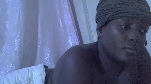 Snapshot of hot_raylah chatting on April 2026 05:52:02 PM RAYLAH online show from April 2026 05:52:02 PM