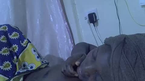 Snapshot of hot_raylah chatting on April 2026 07:58:02 PM RAYLAH online show from April 2026 07:58:02 PM