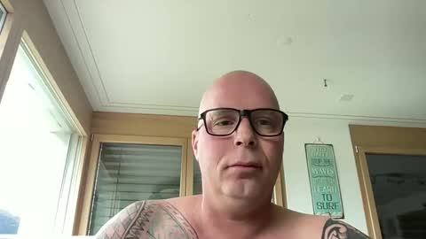 letmedoo2 online show from May 2026 07:25:01 AM