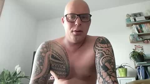 letmedoo2 online show from May 2026 06:20:01 AM