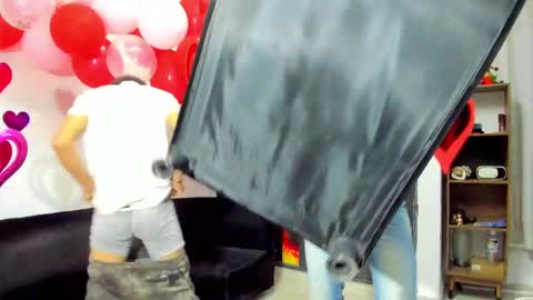 Snapshot of hot_sexmature chatting on February 2025 10:49:01 AM Vanesa Oliver and Andrew online show from February 2025 10:49:01 AM