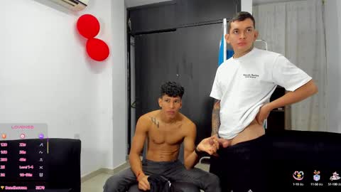 Snapshot of hot_sexmature chatting on February 2025 01:32:01 PM Vanesa Oliver and Andrew online show from February 2025 01:32:01 PM