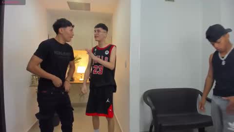 Snapshot of hot_sexmature chatting on October 2025 11:05:01 PM Vanesa Oliver and Andrew online show from October 2025 11:05:01 PM