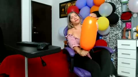 hot sexy bunny online show from June 2026 01:31:01 PM