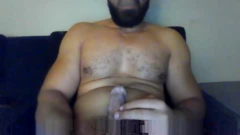 Snapshot of hot_sexy_man_in_the_van chatting on October 2025 02:56:01 AM hot_sexy_man_in_the_van online show from October 2025 02:56:01 AM