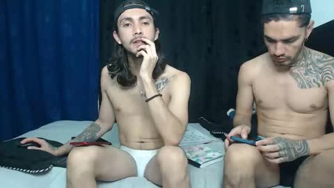 Hot Sharks   online show from January 2026 08:18:01 AM