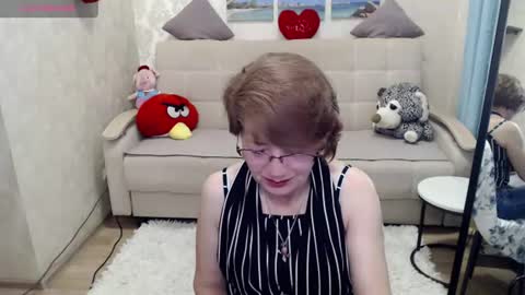 hot_woman00 online show from June 2026 05:00:01 PM