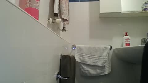 hotandwild2003 online show from February 2026 04:20:01 AM