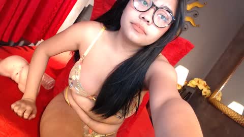 hotasian_gabby69 online show from December 2024 09:06:01 PM