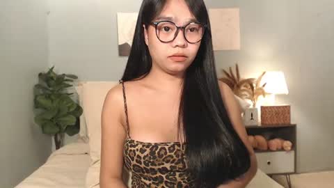 hotasian_gabby69 online show from June 2026 12:35:02 AM