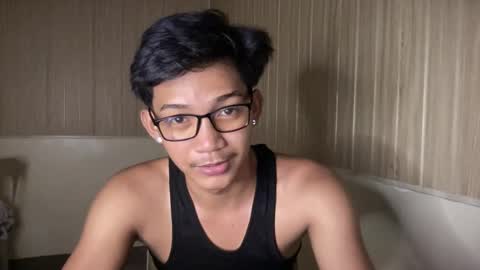 Snapshot of hotasian_jerome chatting on May 2026 11:48:02 AM hotasian_jerome online show from May 2026 11:48:02 AM
