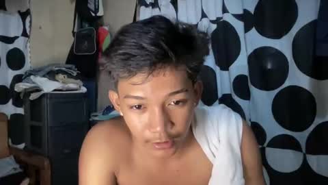 Snapshot of hotasian_jerome chatting on May 2026 04:45:02 PM hotasian_jerome online show from May 2026 04:45:02 PM
