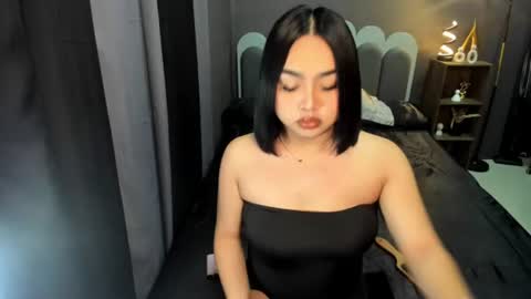 hotasian_lili online show from July 2026 04:42:02 AM