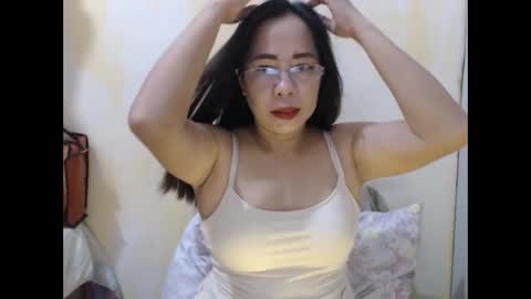 hotasianyue69 online show from May 2026 04:25:02 PM