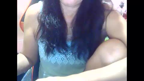 Snapshot of hotbetty_45 chatting on February 2025 03:42:01 PM hotbetty_45 online show from February 2025 03:42:01 PM