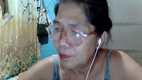 Snapshot of hotbetty_45 chatting on April 2026 02:49:02 AM hotbetty_45 online show from April 2026 02:49:02 AM