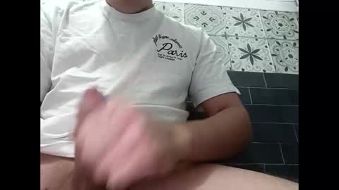 Snapshot of hotboy202532 chatting on November 2025 12:02:01 AM hotboy202532 online show from November 2025 12:02:01 AM