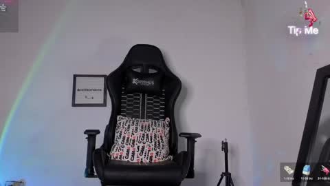 Alex Neon online show from May 2026 01:37:01 PM