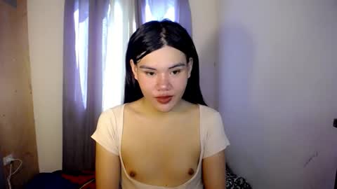 Snapshot of hotbunnyrainx chatting on March 2026 01:47:01 AM rain online show from March 2026 01:47:01 AM