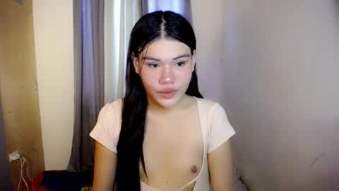 Snapshot of hotbunnyrainx chatting on April 2026 06:25:02 AM rain online show from April 2026 06:25:02 AM