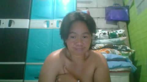 Snapshot of hotchicks4uxx chatting on February 2026 12:31:01 AM hotchicks4uxx online show from February 2026 12:31:01 AM