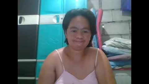 Snapshot of hotchicks4uxx chatting on February 2026 01:35:02 AM hotchicks4uxx online show from February 2026 01:35:02 AM