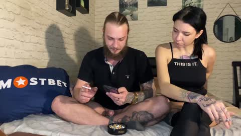 YounHotCouple online show from December 2024 01:03:02 PM