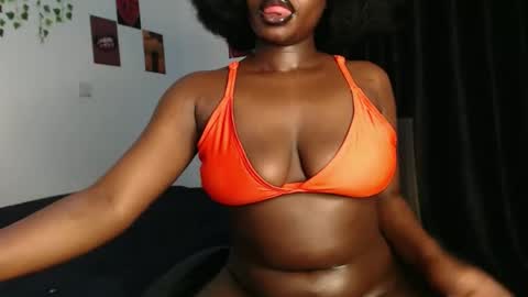 Hotcurvykeisha online show from February 2026 11:47:01 PM