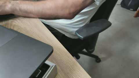 HotDadInShower online show from July 2026 09:15:01 AM