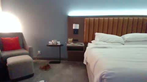 hotdog1124 online show from December 2025 02:54:02 AM