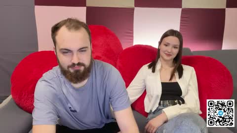 Max and Alina online show from May 2026 06:37:01 PM
