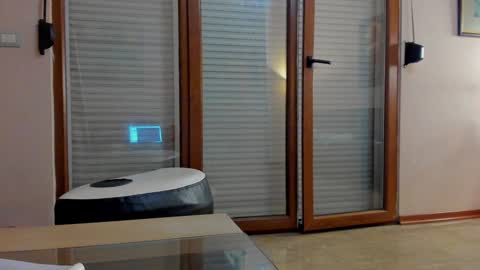 Snapshot of hotel77777 chatting on September 2025 07:08:01 PM Erika online show from September 2025 07:08:01 PM