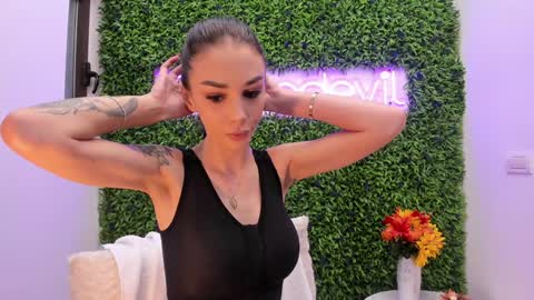 Snapshot of hotfallingdevil chatting on November 2025 06:07:02 AM hotfallingdevil online show from November 2025 06:07:02 AM