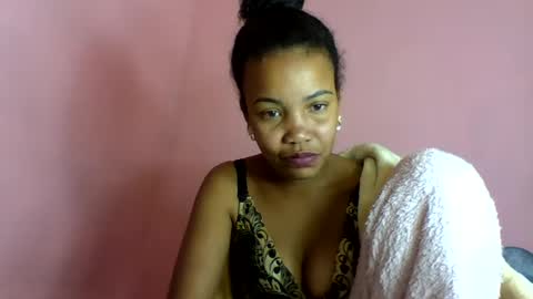 hotfelicia online show from July 2026 05:44:02 AM
