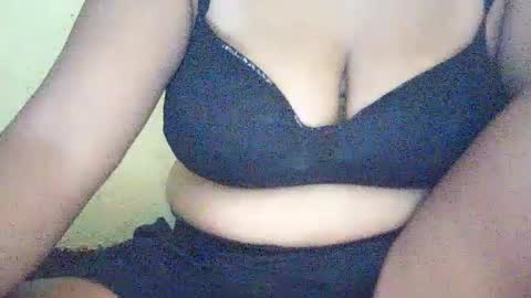 hotflowerclit online show from June 2026 12:57:02 AM
