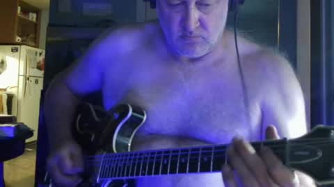 Smoochface online show from May 2026 06:08:01 AM
