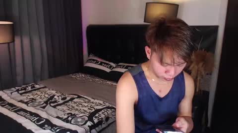 Snapshot of hotfucker_drei chatting on October 2025 03:37:02 AM hotfucker_drei online show from October 2025 03:37:02 AM