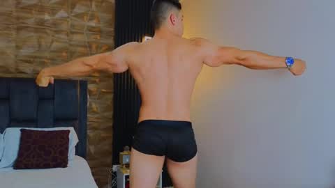 Snapshot of hotfuckers4uu chatting on February 2025 11:19:02 PM felipe marcello online show from February 2025 11:19:02 PM