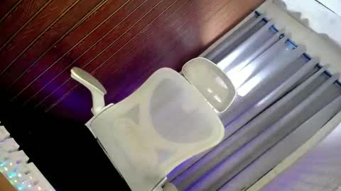 hotfucking_queen1111 online show from May 2026 09:47:02 AM