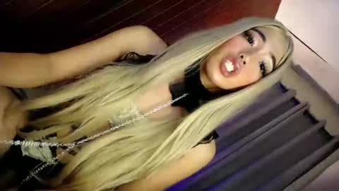 hotfucking_queen1111 online show from May 2026 09:16:01 AM